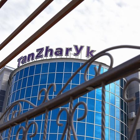 Tanzharyk Hotel Актобе Экстерьер фото