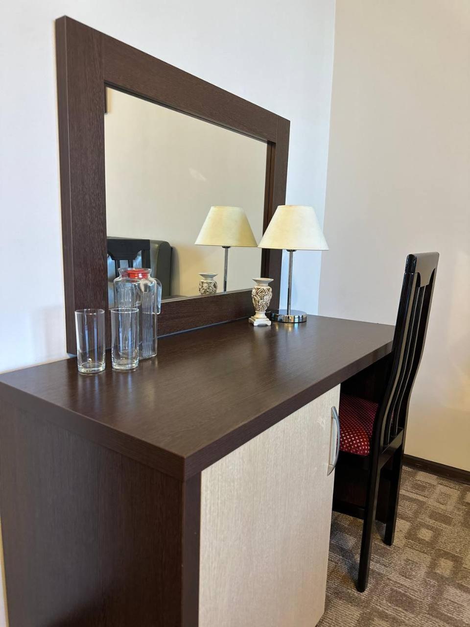 Tanzharyk Hotel Актобе Экстерьер фото