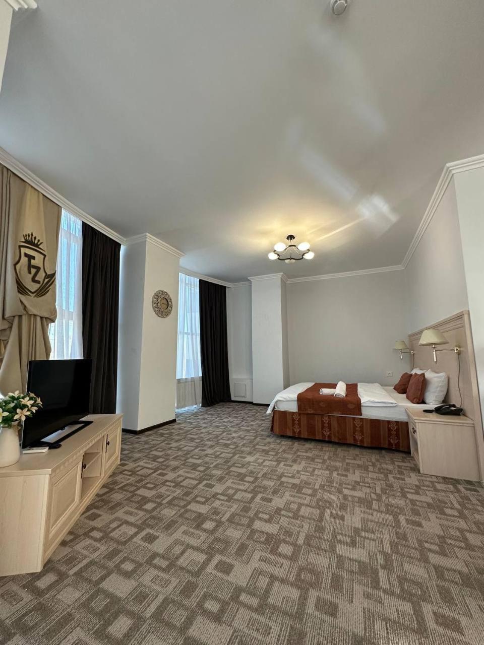 Tanzharyk Hotel Актобе Экстерьер фото