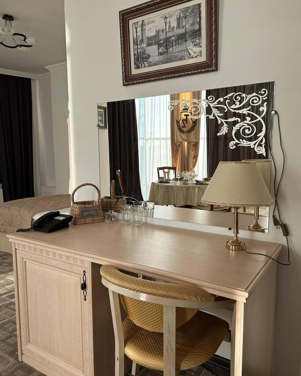 Tanzharyk Hotel Актобе Экстерьер фото