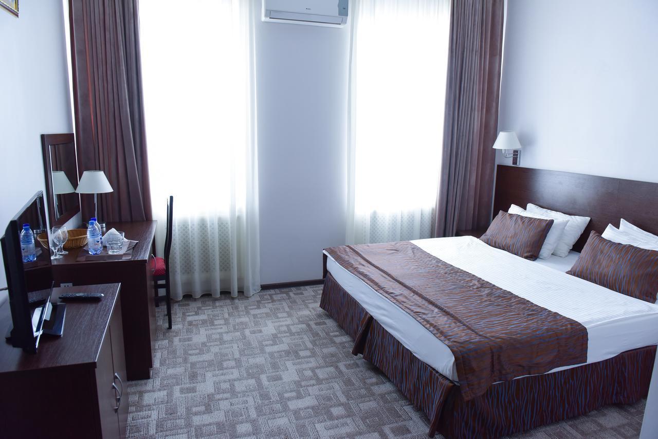 Tanzharyk Hotel Актобе Экстерьер фото